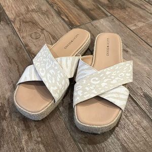 Lucky Brand 1.5inch platform sandals